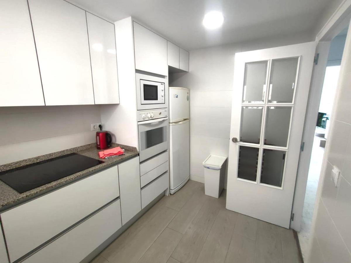 Very Lightful Apartment. Incredible Sea Views. Big Terrace, Swimming Pool. Ac. Very Close To Alicante City Center. Exterior foto