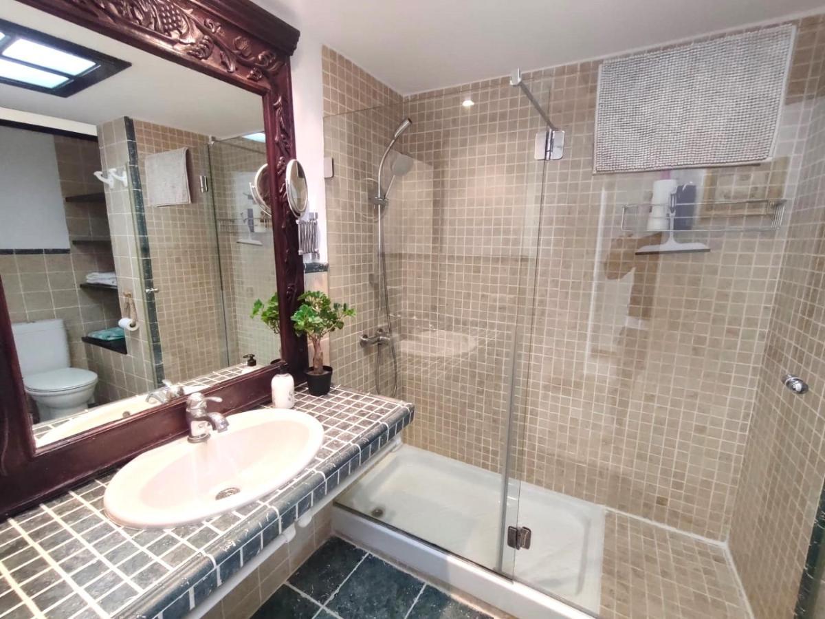 Very Lightful Apartment. Incredible Sea Views. Big Terrace, Swimming Pool. Ac. Very Close To Alicante City Center. Exterior foto